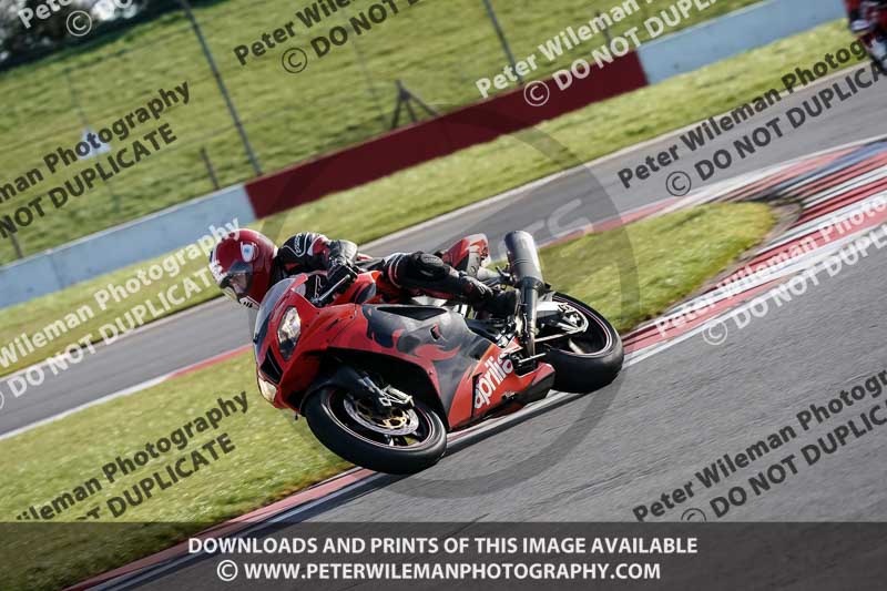 donington no limits trackday;donington park photographs;donington trackday photographs;no limits trackdays;peter wileman photography;trackday digital images;trackday photos